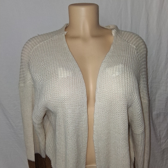 Mine New  Cream and Brown Colorblock Cardigan Size L - Picture 15 of 16